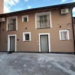 Three Diamonds House * Katanya
