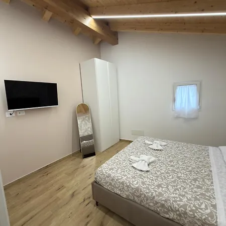 Three Diamonds House Apartment