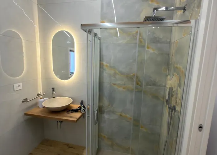 Three Diamonds House Apartment